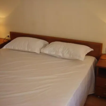 Apartment 1 Bedroom *